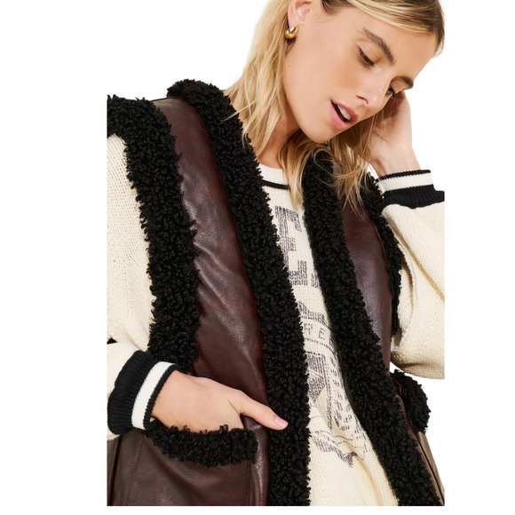 WeWoreWhat Womens Reversible Vegan Leather Sherpa Vest Jacket Size Medium NWT - Picture 3 of 16